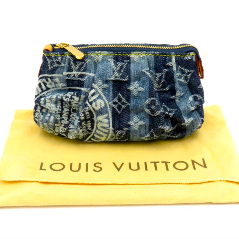 💙🌀🦋LOUIS VUITTON Monogram DENIM TROUSSE RAYE Cruise Clutch🦋🌀💙